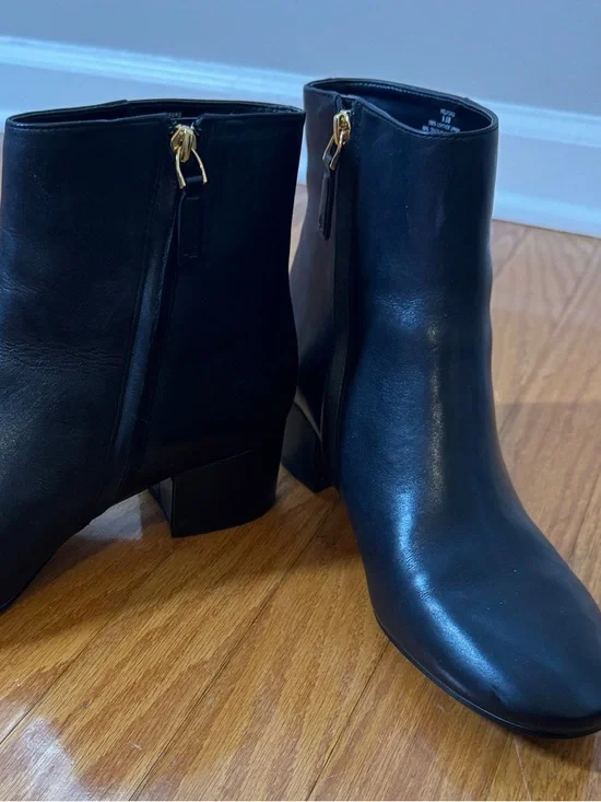 Lauren Ralph Lauren's Welford Women’s Black Leather Booties 9.5B - Picture 9 of 9